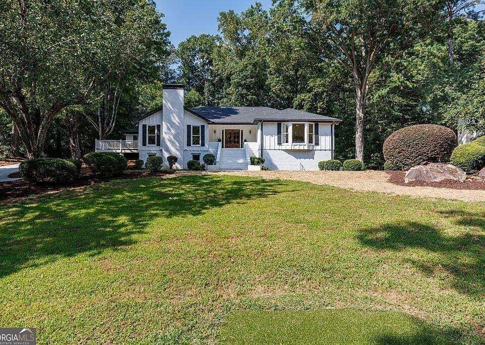1st image of 820 Oakhaven Dr