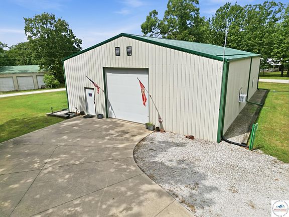 3rd image of 11182 Foothills Ln