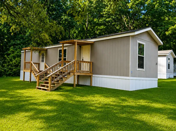 100 Tuckaway Dr, Piedmont, AL