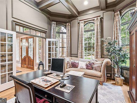 5th image of 221 Allmond Ln