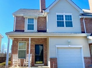 31 Scarlet Ln #31, Windsor, CT 06095