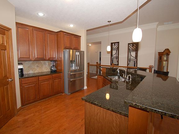 2nd image of 9353 Pratolino Villa Dr
