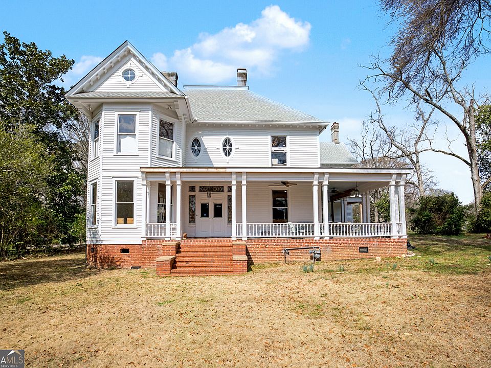 1st image of 275 Rose Ave