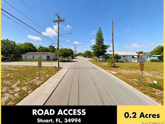 5th image of 833 SE Tarpon Ave