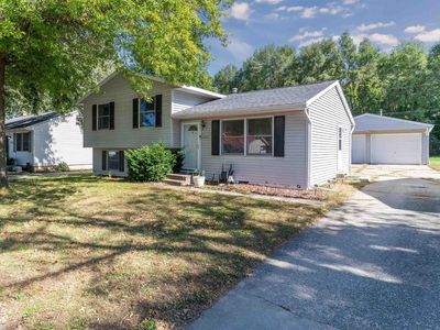 742 Cloverdale Ave, Waterloo, IA, 50703