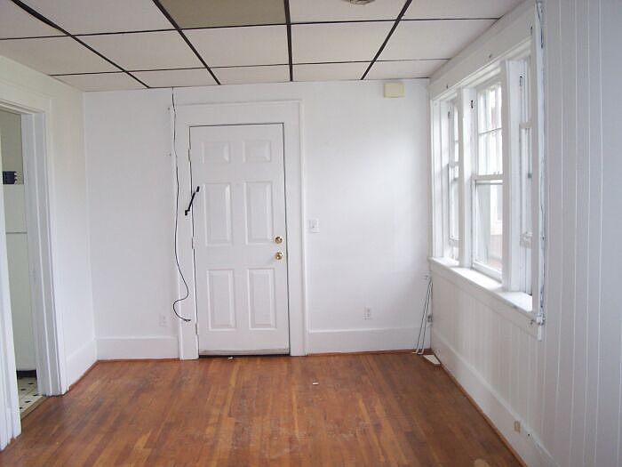 2nd image of 178-180 Meigs St #19