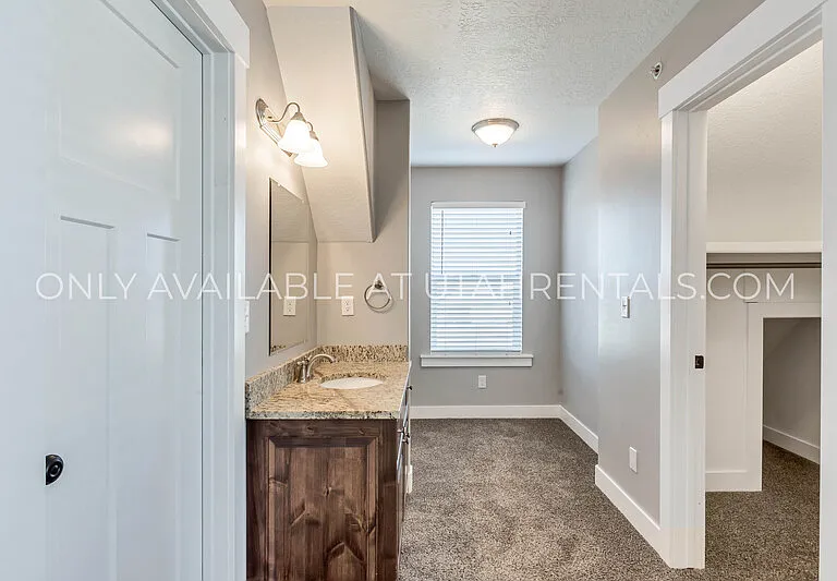 774 S 1600 W #204 — Photo 12