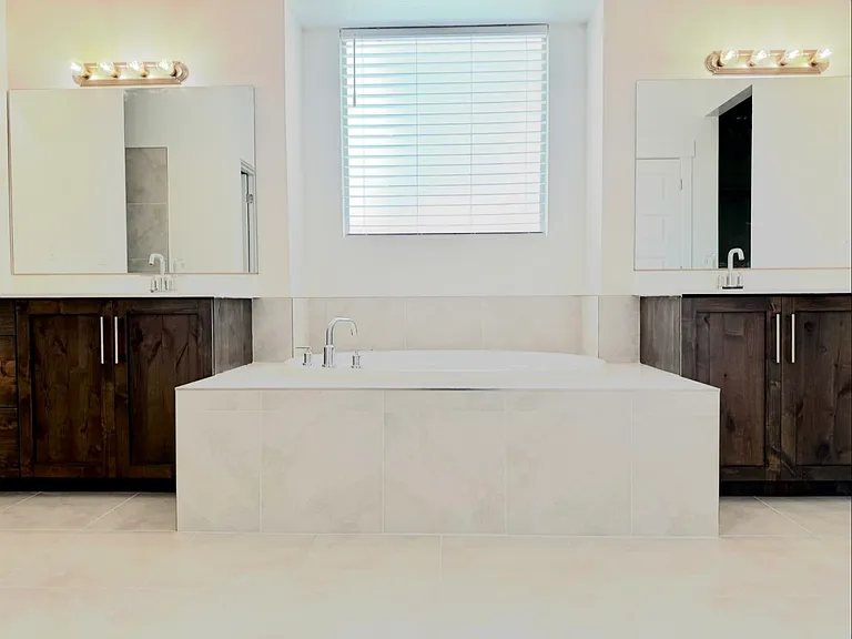 3555 E Bristlecone Way — Photo 8