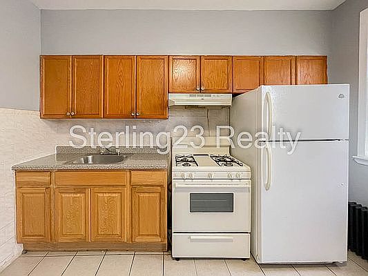 1st image of 25-50 22nd St #3L