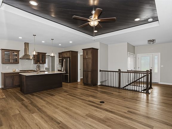 5th image of 10922 Westport Dr