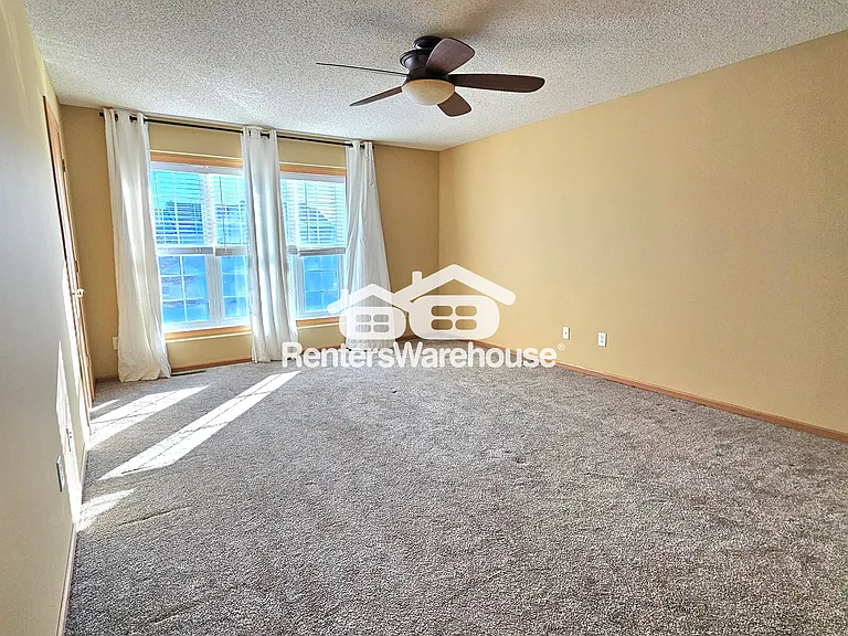 7648 Century Blvd — Photo 8