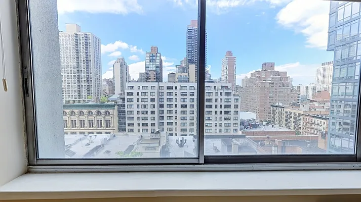 Rented by Compass | media 13