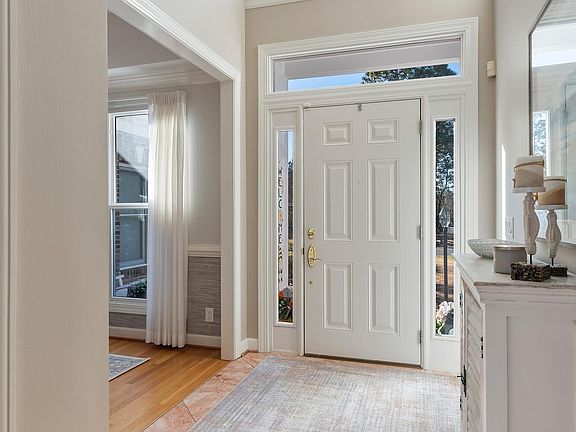 4th image of 4190 Shearwater Way SE