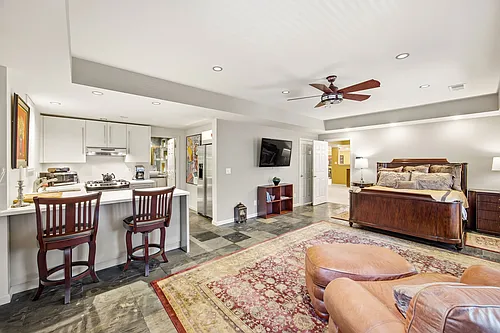 515 Taunton Way #BASEMENT Photo 1