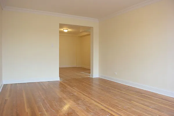 Sold by WRL Realty, LLC | media 26