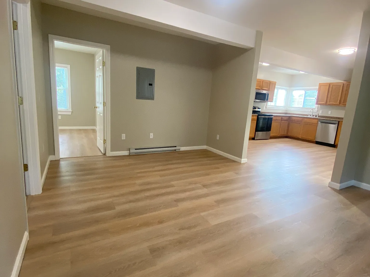 2 bed, $2,100 — Photo 4