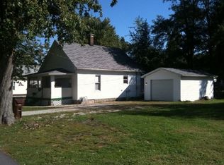 500 S Simpson St, Taylorville, IL 62568