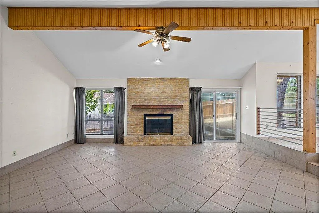 3 bed, 2.0 bath, 1751 sqft, $2,450 — Photo 4