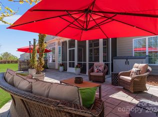 3911 Halcyon Dr, Huntersville, NC 28078