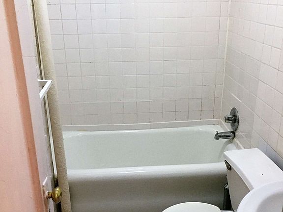 3rd image of 14070 Ash Ave APT 201