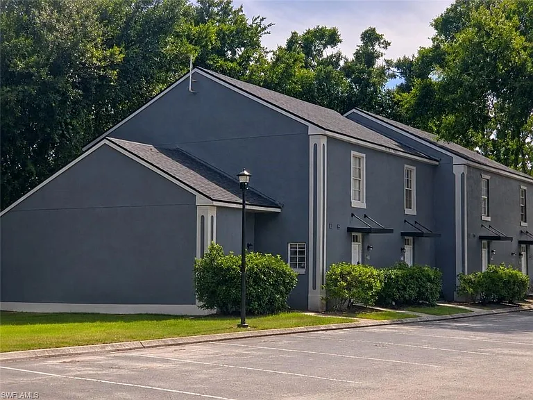 4426 Saint Georges Ct — Photo 3