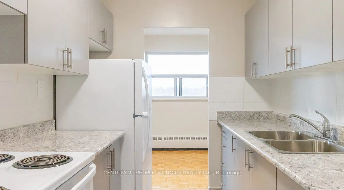 Building Photo - 1061 Seneca Ave #210
