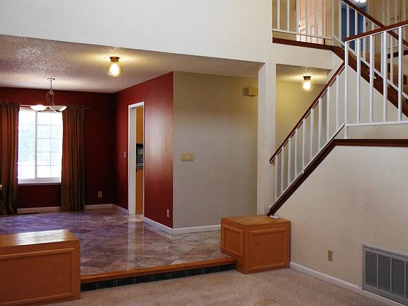 4th image of 380 Brookmere Dr