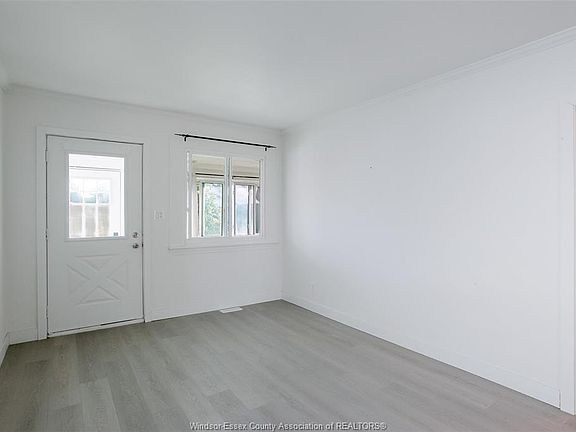 3rd image of 1779 Cadillac St