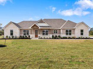 5680 Mill Water Ct, Bryan, TX 77808