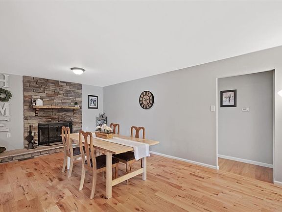 2nd image of 1140 Dewayne Dr