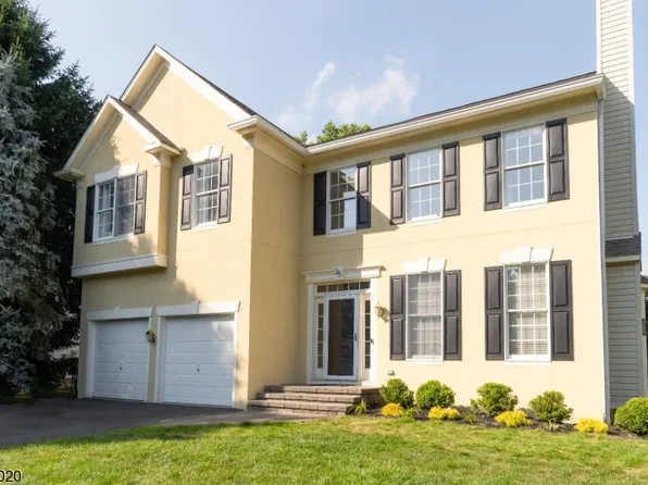 25 Wellington Dr, Bernards Twp., NJ 07920