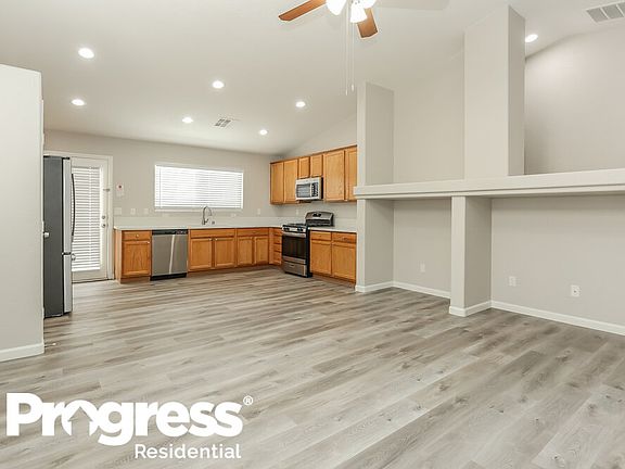 4th image of 620 Claxton Ave