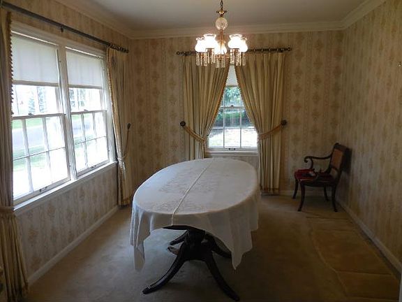 5th image of 1414 Pleasant Ave