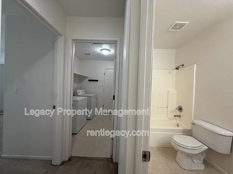 4329 Middlebury Way — Photo 11