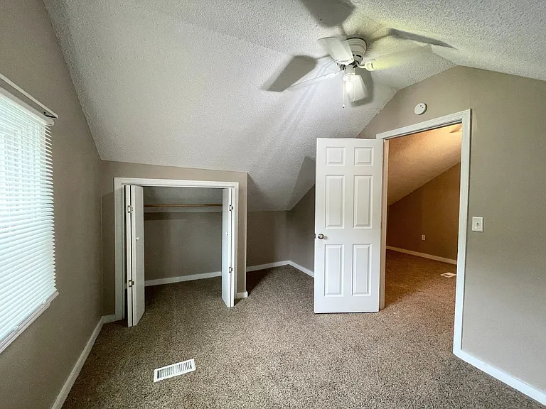 1002 N Grimes St — Photo 25