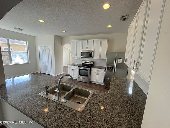 5th image of 1311 BRANDON Drive