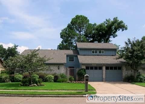 2nd image of 16442 Hickory Knoll Dr