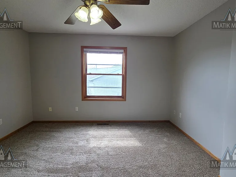 5605 Nancy Ln NW — Photo 50
