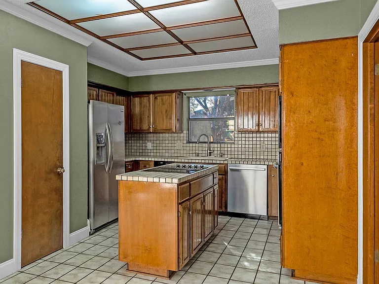306 Country Wood Dr — Photo 12