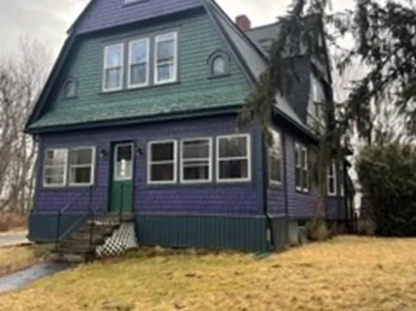 236 Grove St, Northampton, MA 01060