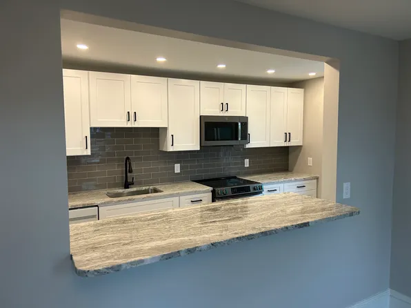 20 E Collingswood Ave APT B, Oaklyn, NJ 08107