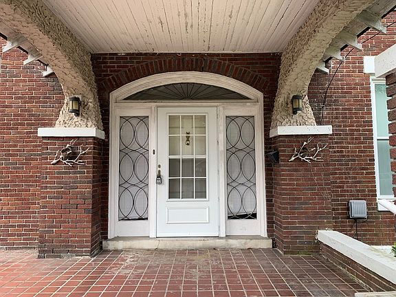 2nd image of 514 Belmont Ave