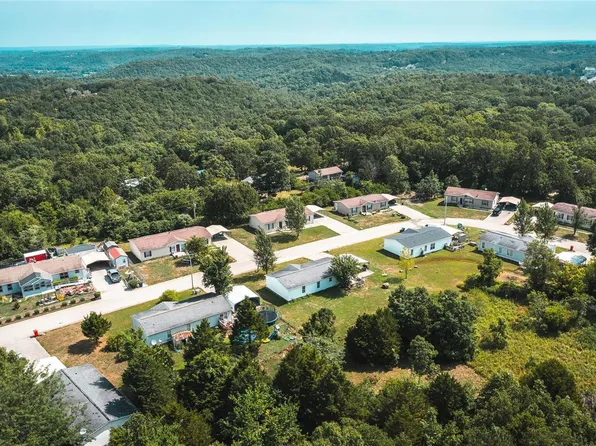 18233 Loyalty Ln, Saint Robert, MO 65584