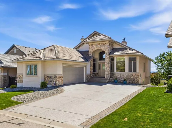 106 N Gleneagles Estates Ln, Cochrane, AB T4C 2H7