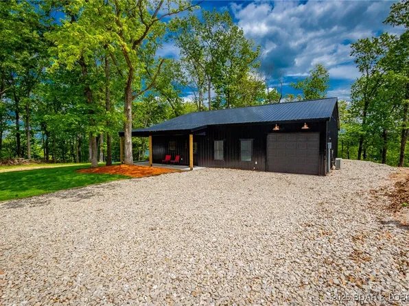 1380 Chimney Point, Sunrise Beach, MO 65079