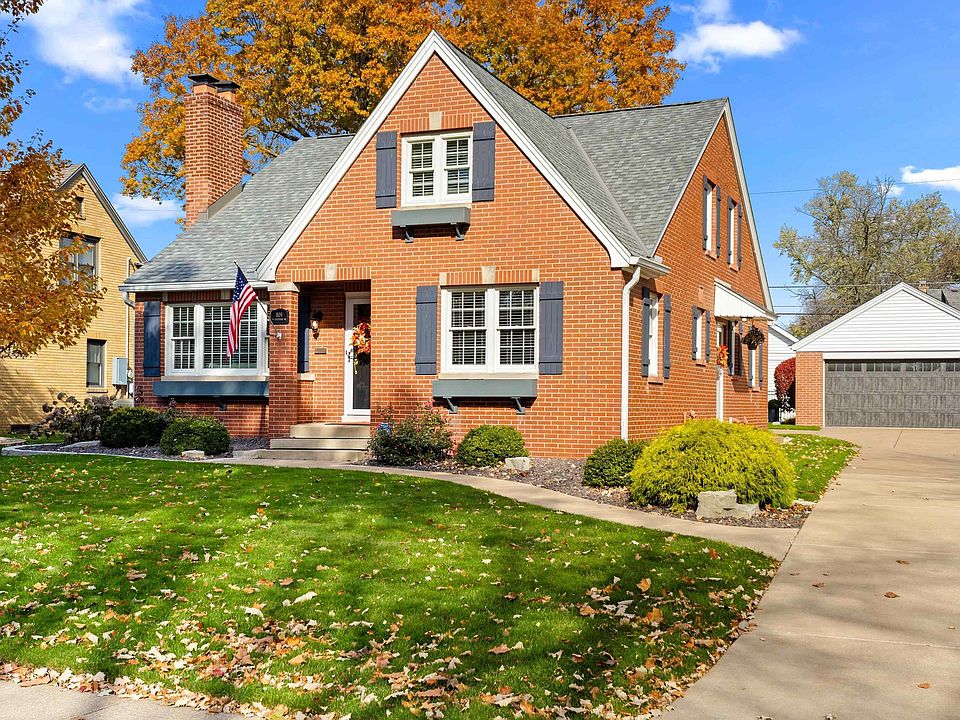 1st image of 809 W Stratford Dr