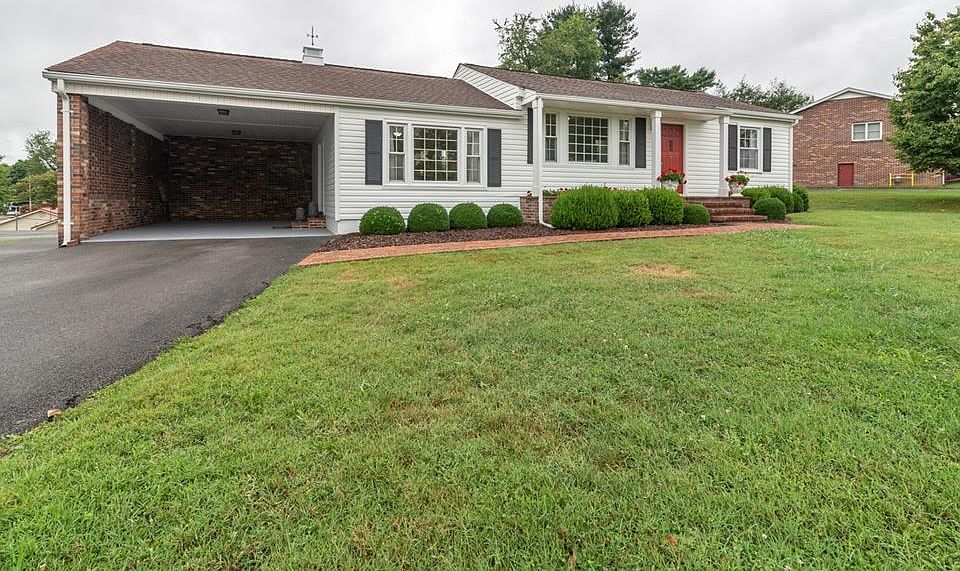 1st image of 329 Lowry Dr