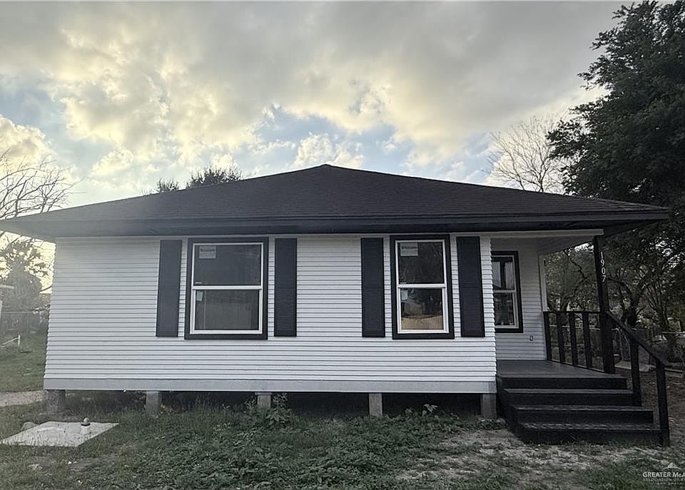 1st image of 1907 Barreda Cir E