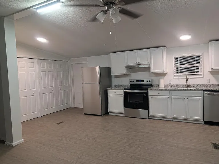 4242 SW 89th Ave — Photo 8