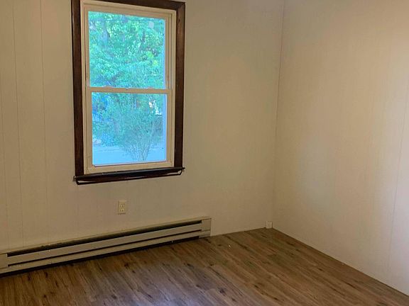 4th image of 10 Bryson St